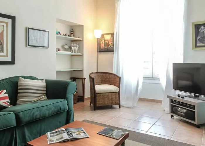 Nice Center Apartment, Place Massena